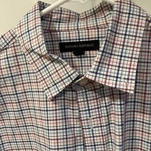 Banana Republic slim fit shirt. Size M